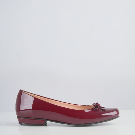 Scarlette Burgundy Bow-Detail
